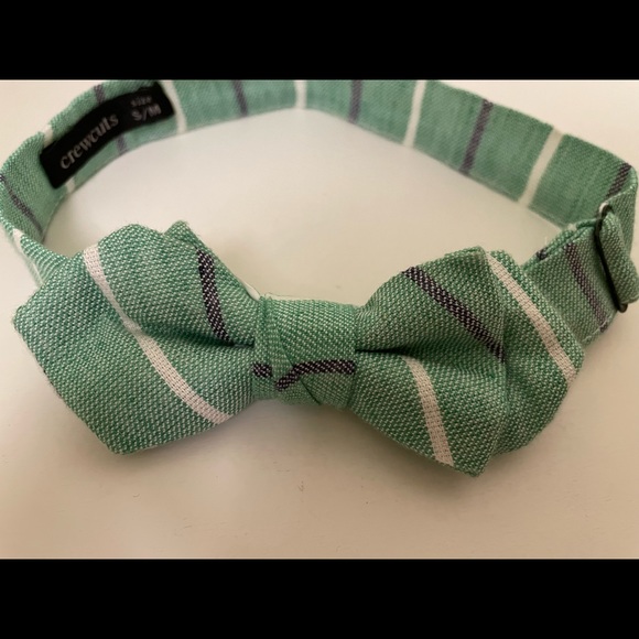 J. Crew crewcuts kids’ bow tie, green/stripe - Picture 2 of 4